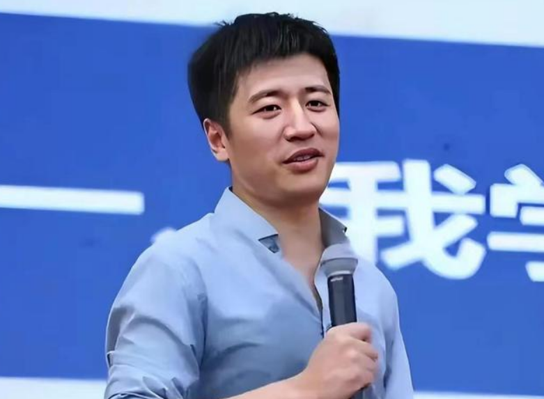 这一次,"原形毕露"后的张雪峰,给网红圈狠狠上了一课
