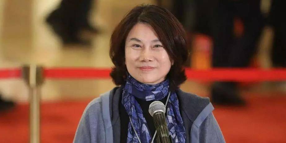 董明珠放"大招"?格力推台地两用"七羽翼"风扇,到手才100多