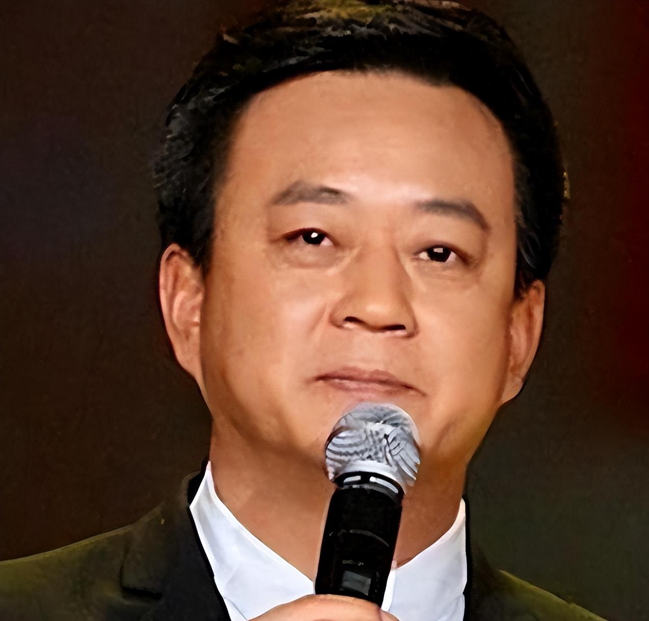 从"央视一哥"到人人喊打,消失多年朱军,是谁偷走了他的人生