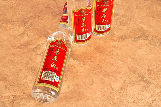 草原白酒图片