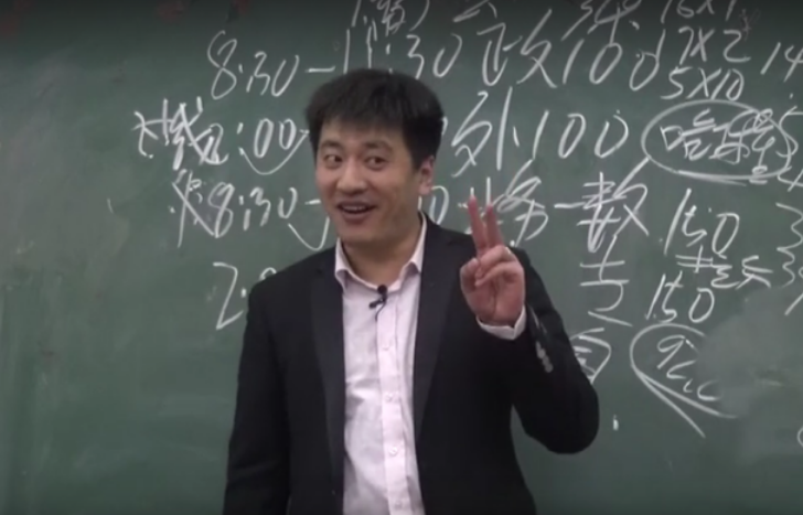 这一次,"原形毕露"后的张雪峰,给网红圈狠狠上了一课