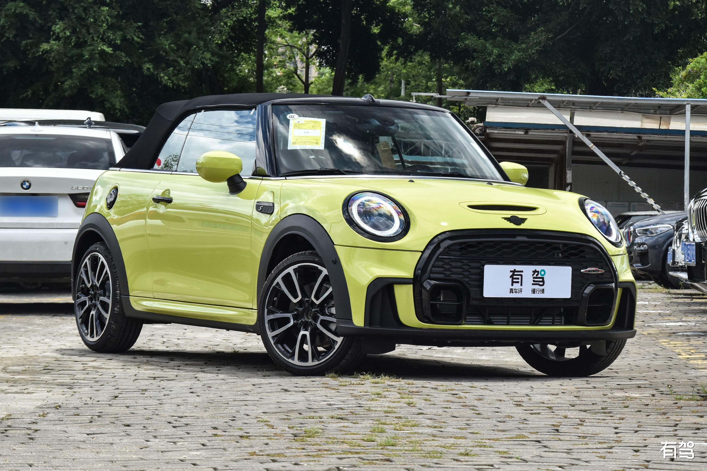 宝马mini,这款源自英国的微型车品牌,自诞生以来便以其独特的设计风格