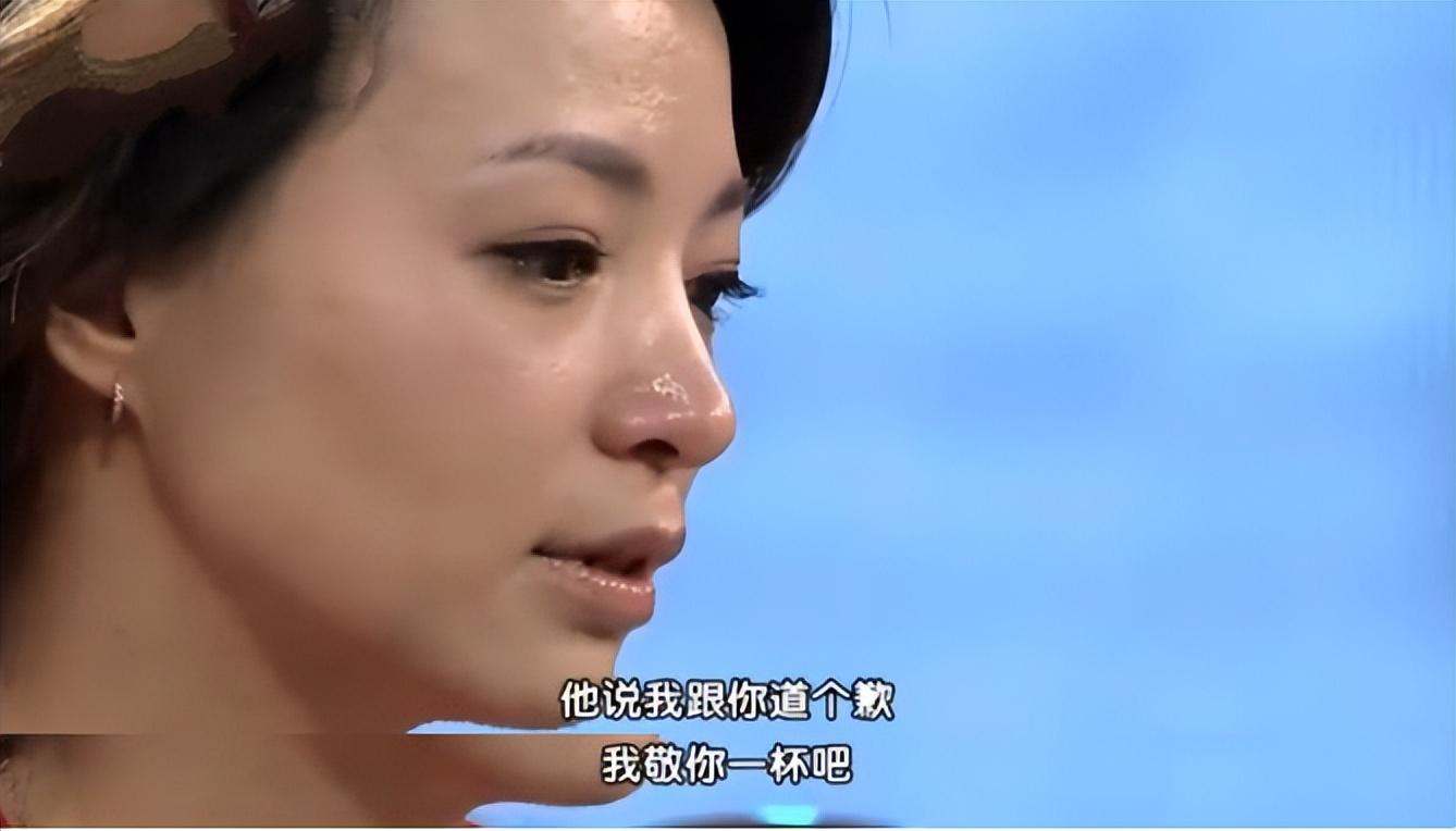 可这边的倪萍不干了.为什么一个刚跳槽来的新人就可以接替她的职位.