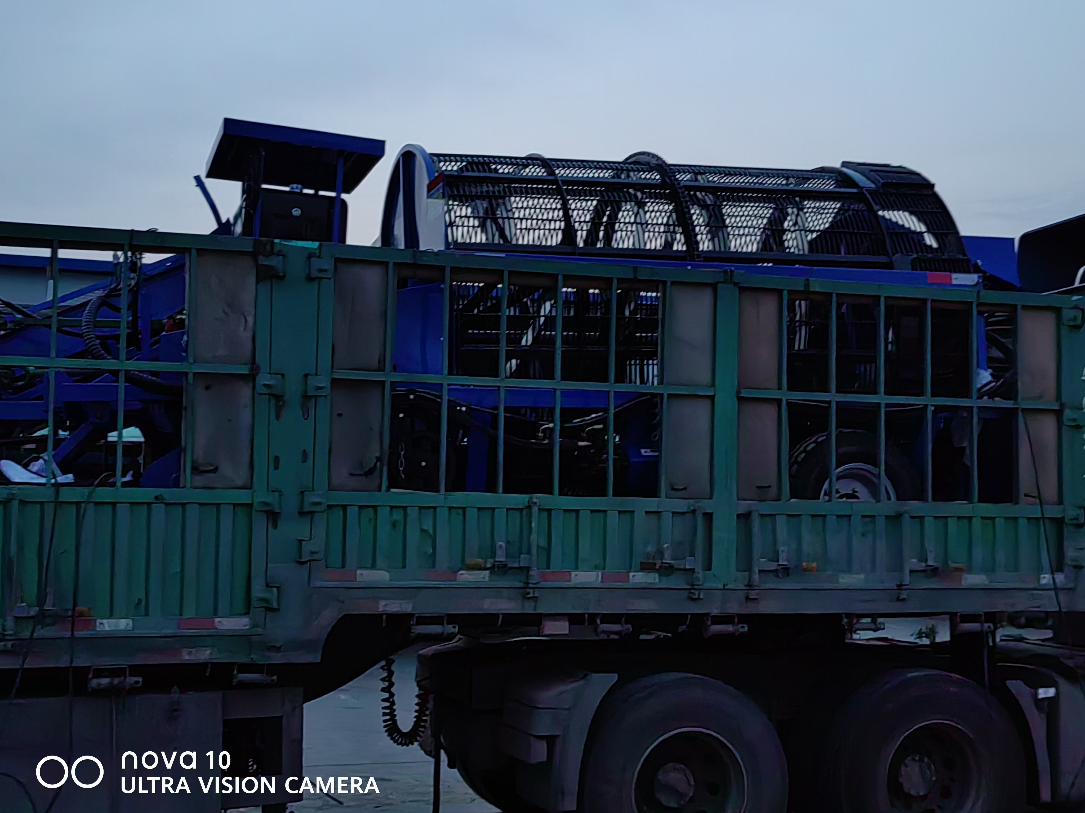 农田捡石机,主要解决农田土壤改良过程中的石块离田分拣,禹城亚泰机械