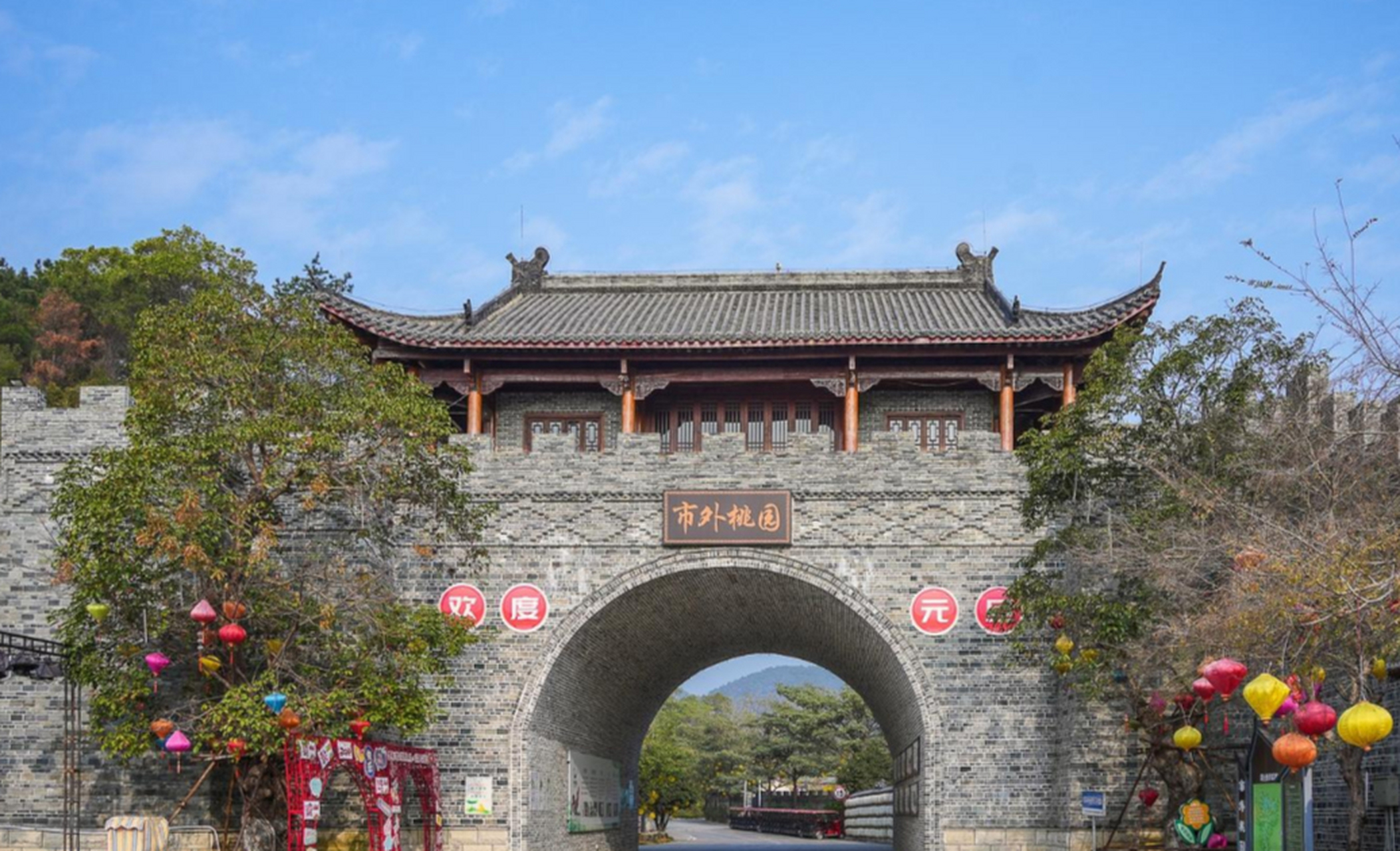 但它的旅游景点其实很多,除了大家熟知的揭阳古城,阳美玉都,惠来海滩