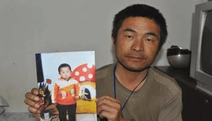 养恩重还是生恩重?郭刚堂找儿子24年,儿子没哭,还要为养父送终