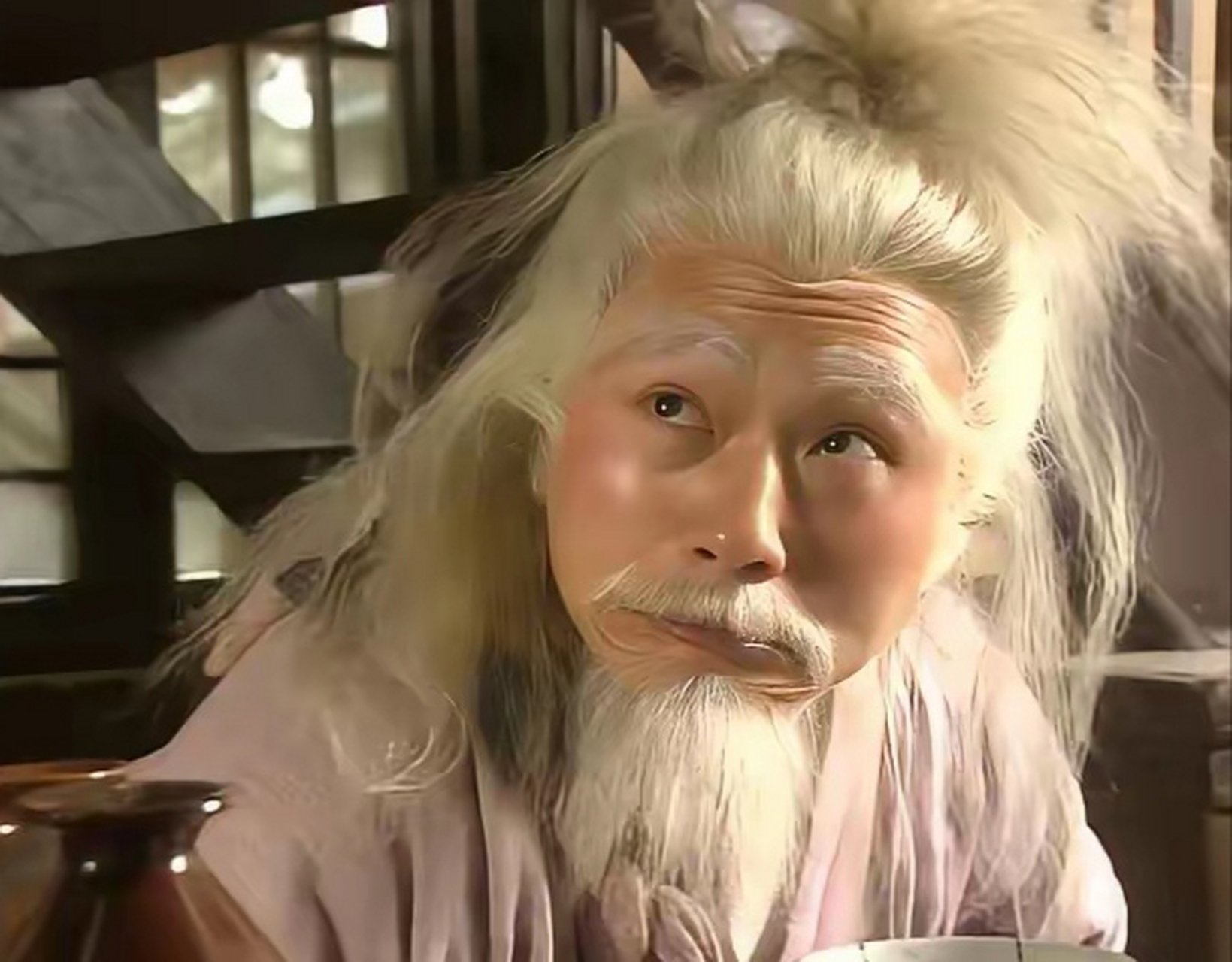 你觉得这两个版本的周伯通,秦皇版的好还是黎耀祥版的好?