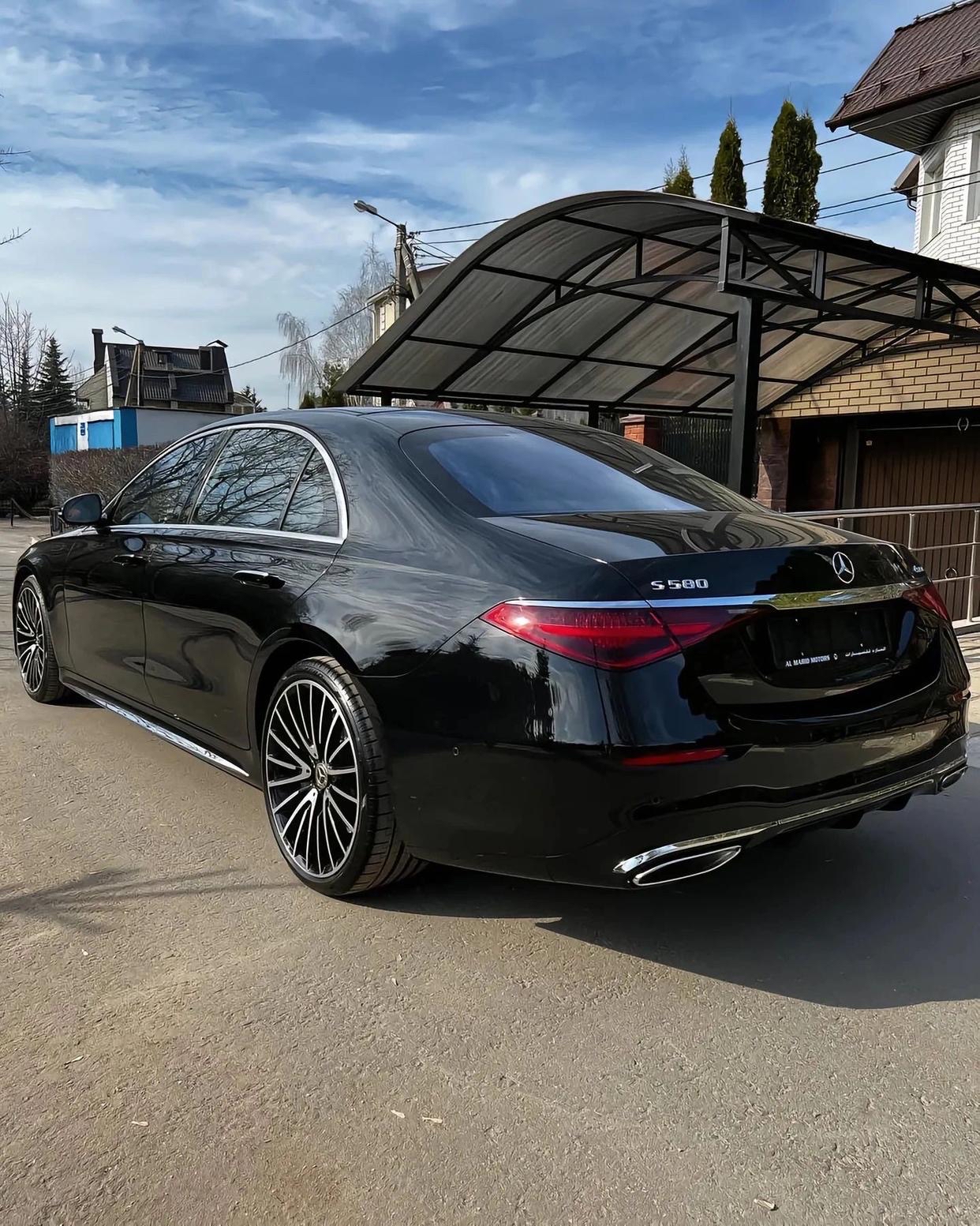 奔驰s500 d级豪华行政轿车 200万内气场无敌