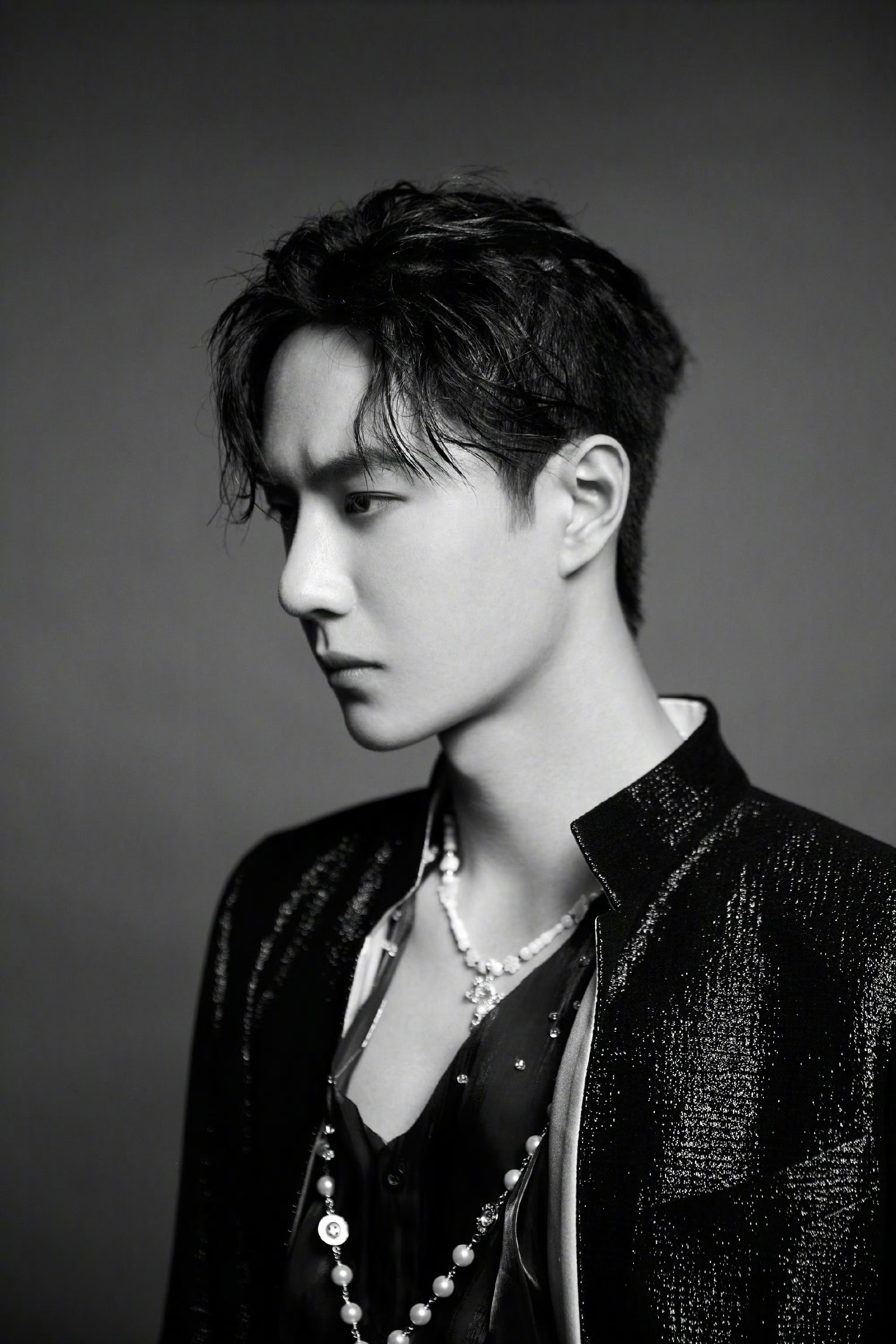 王一博黑色系国风造型#