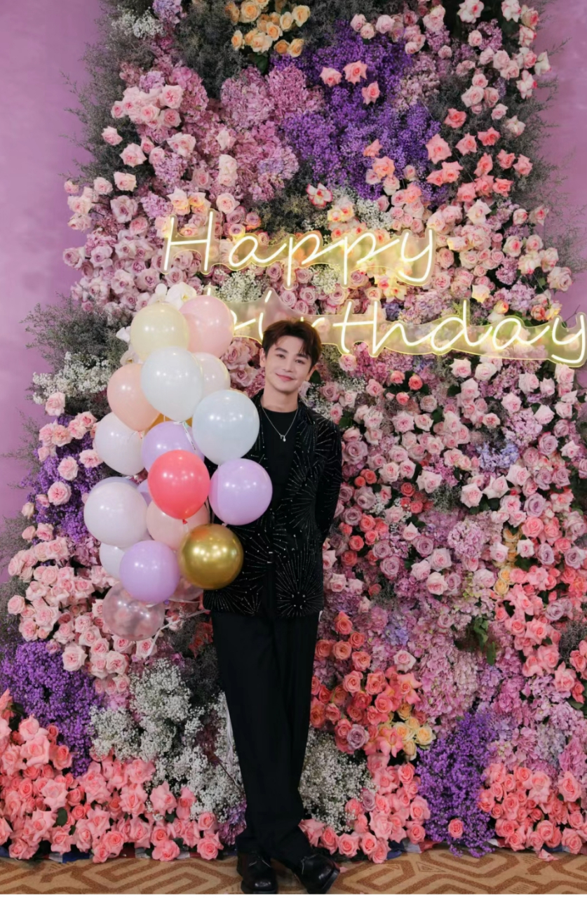 孙坚41岁生日快乐