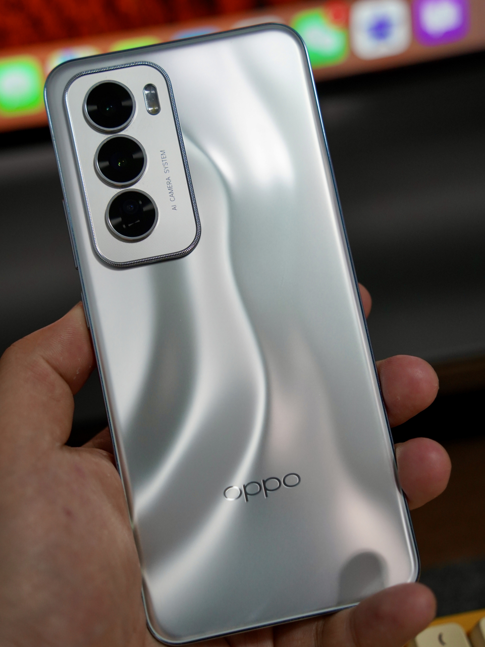 oppo reno12实况照片有几个重点.