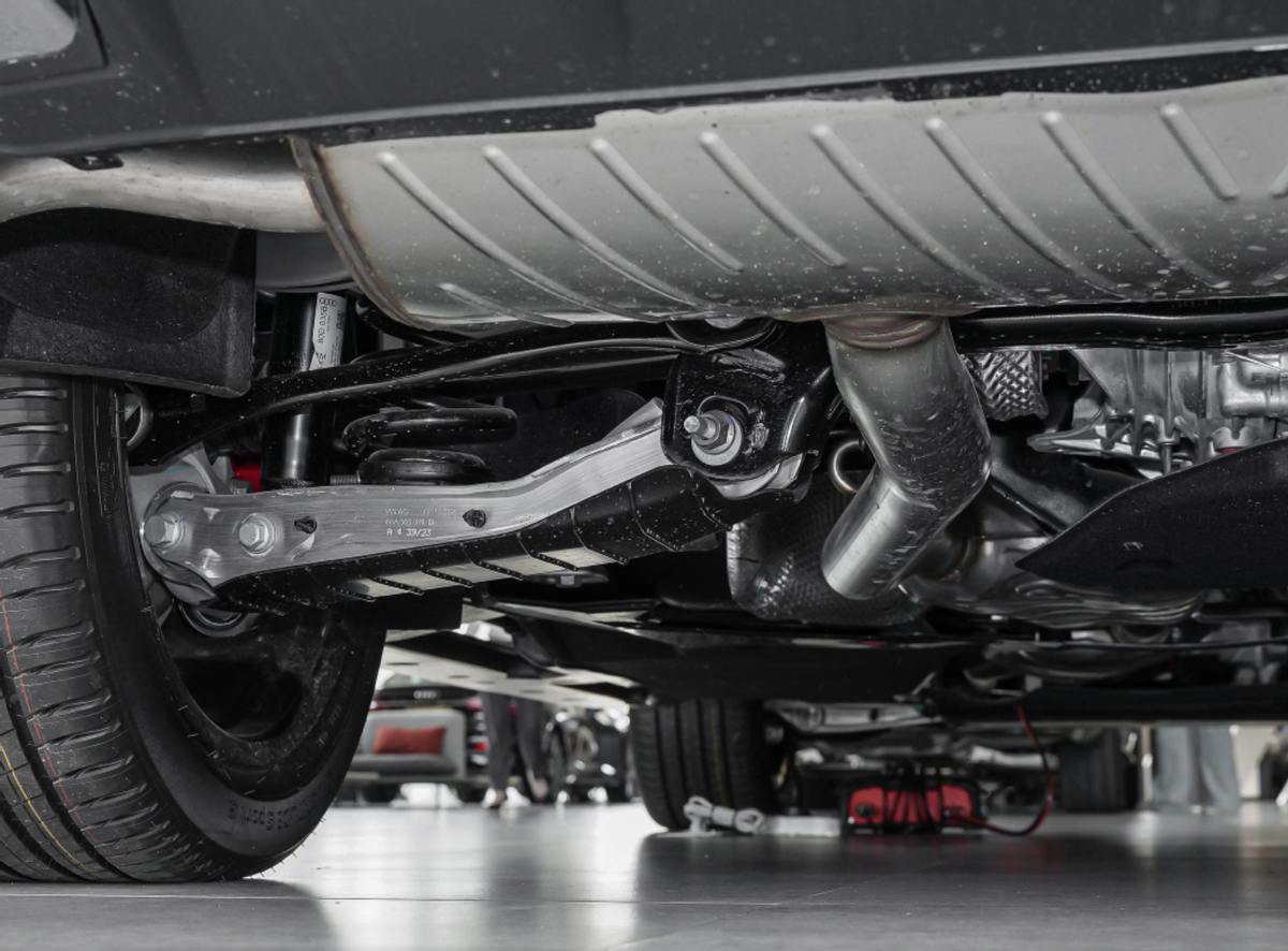 奥迪q5l近期行情,最高优惠15万元,抄底的好时候