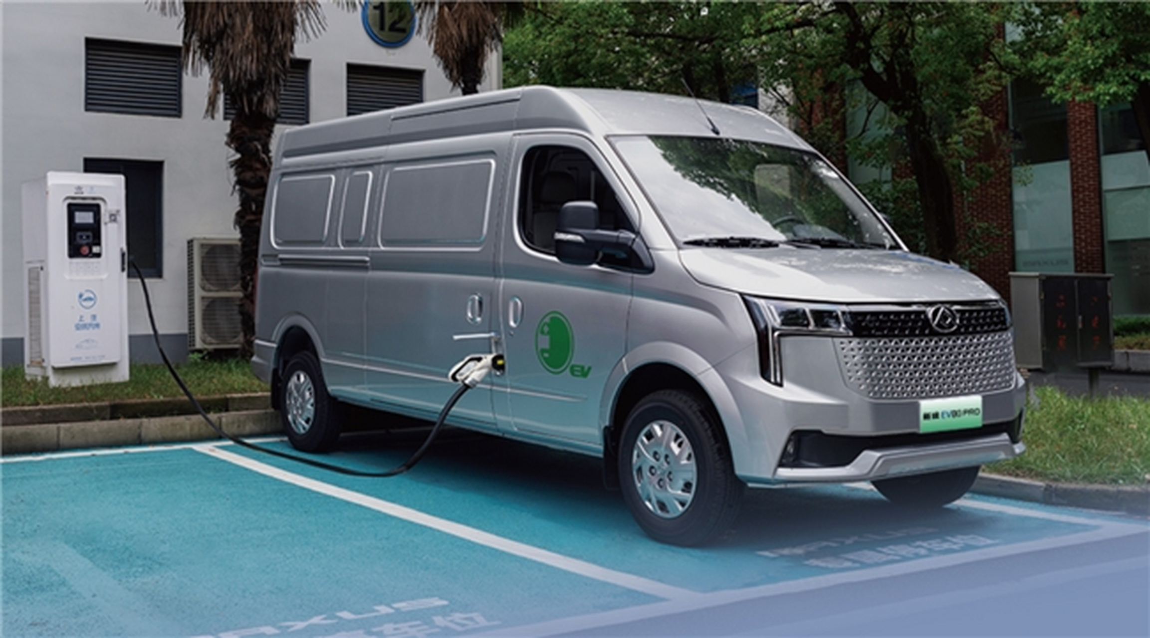 新能源轻客掀起物流革命!