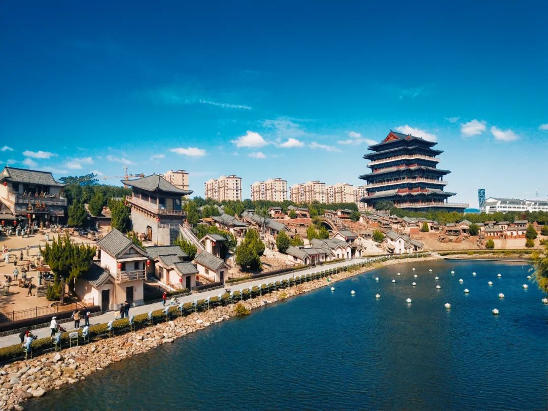 走进安徽省太湖县五千年文博园,探寻五千年文博园的古韵风华.