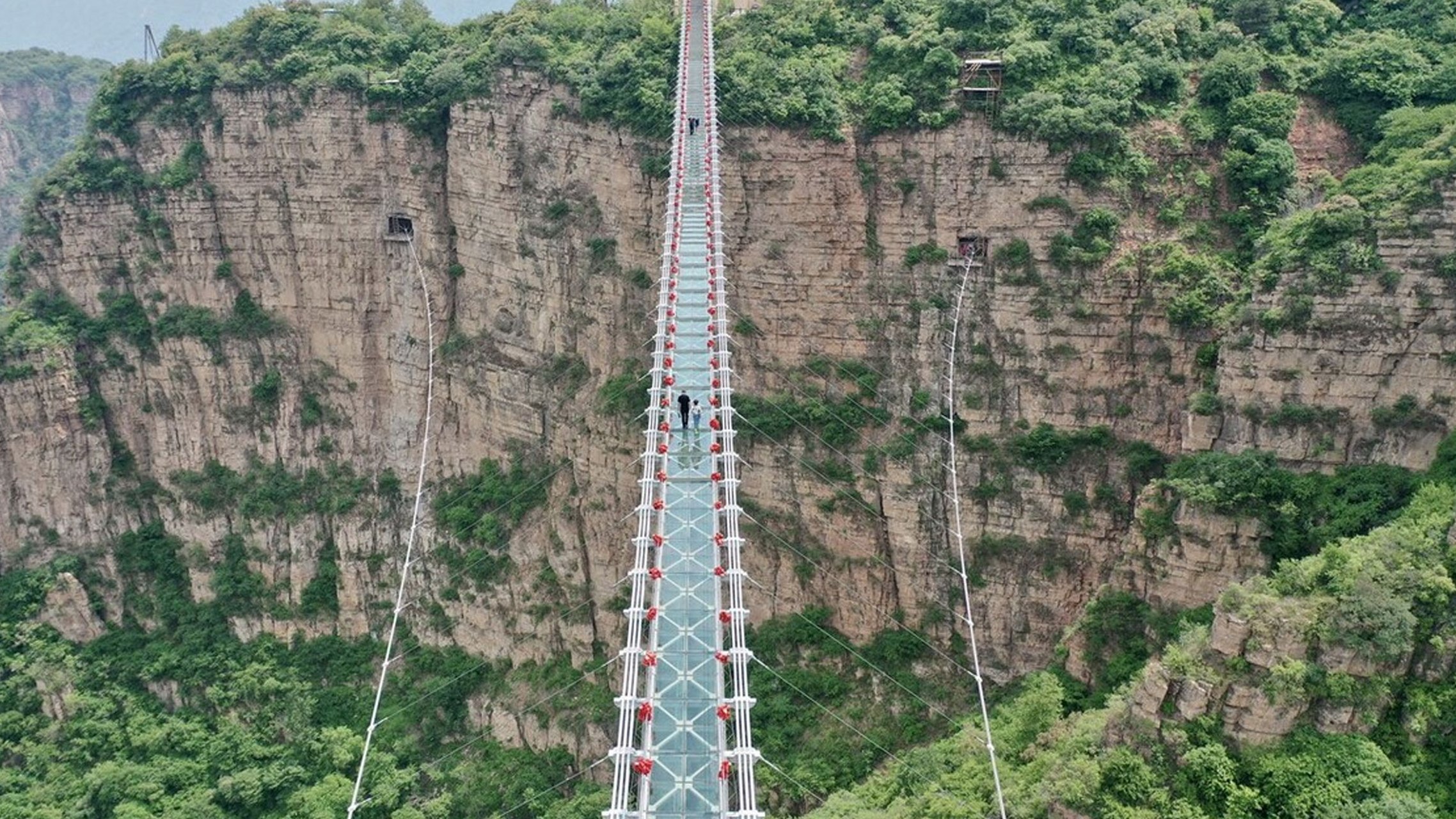 红崖谷玻璃栈道图片