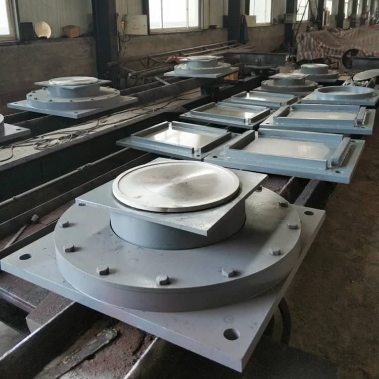 桥梁支座是连接桥梁上部结构和下部结构的重要结构部件,位于桥梁和垫