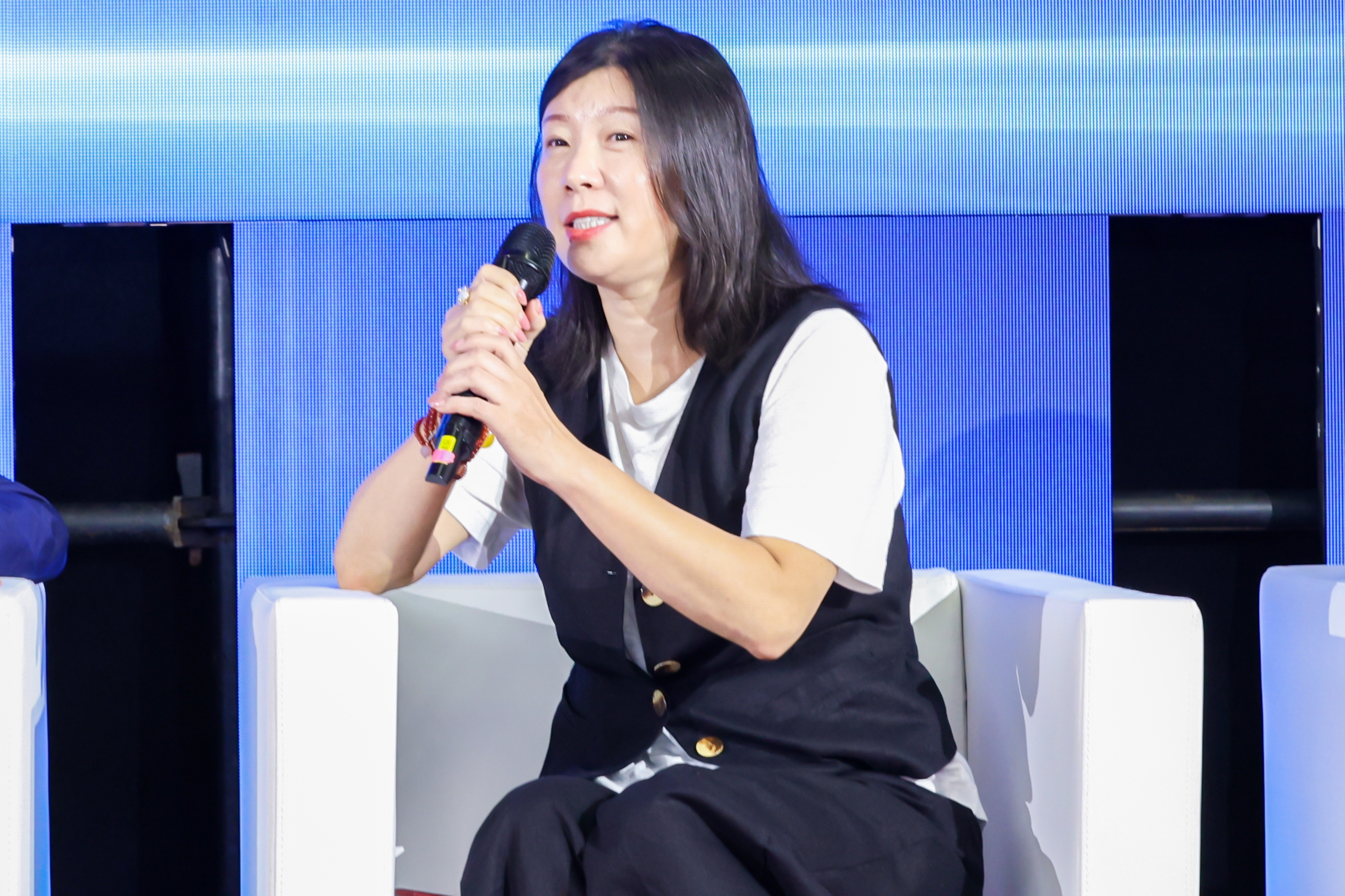 巢志茂研究员;高春明 总经理,孙来春