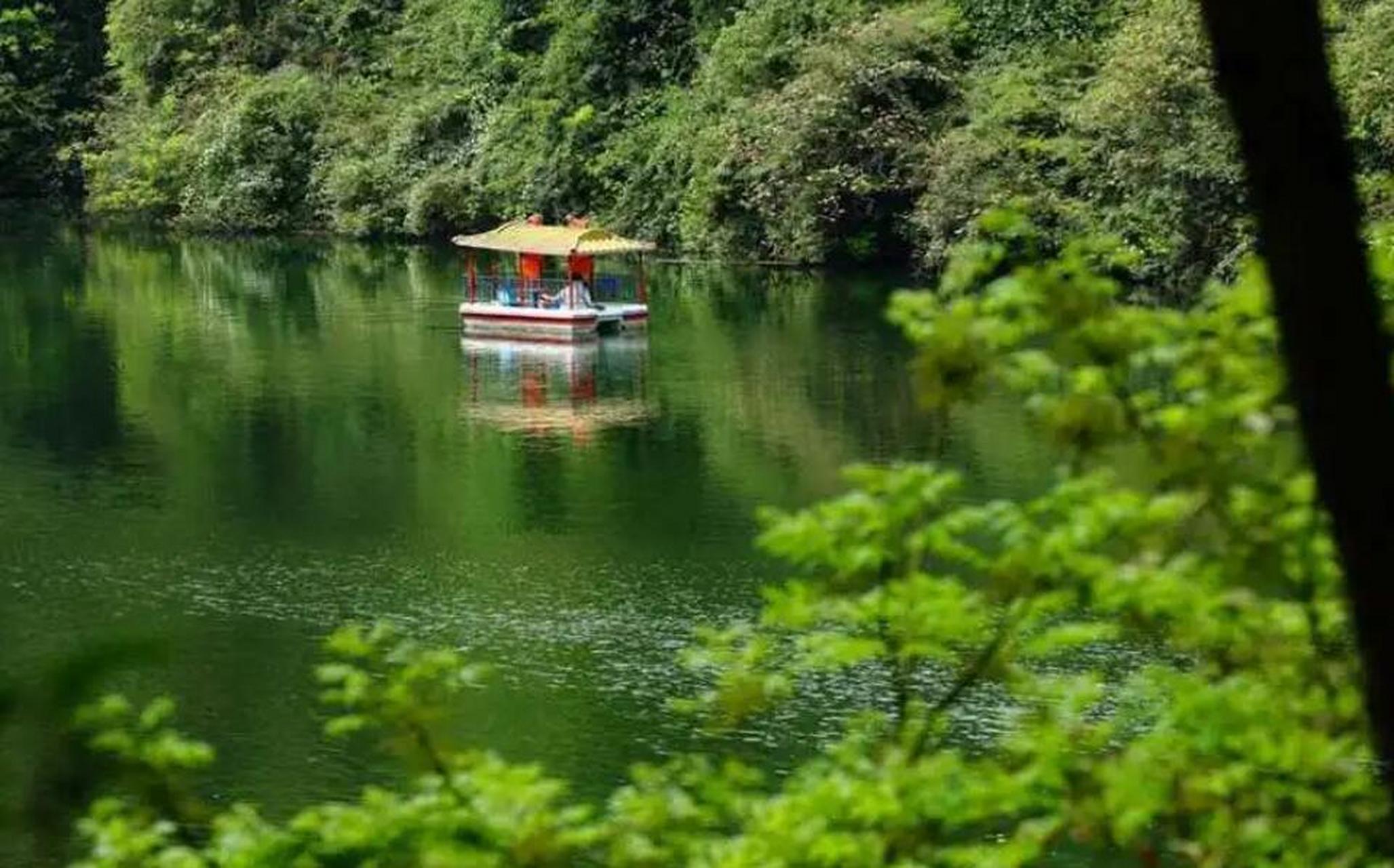 竹溪湖是邛崃难得的一处山水相间的宁静之地!