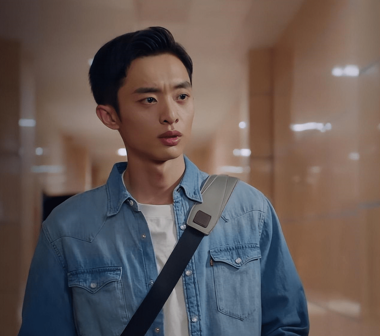 "  白宇帆说:"在现场,我观察,学习前辈们表演技