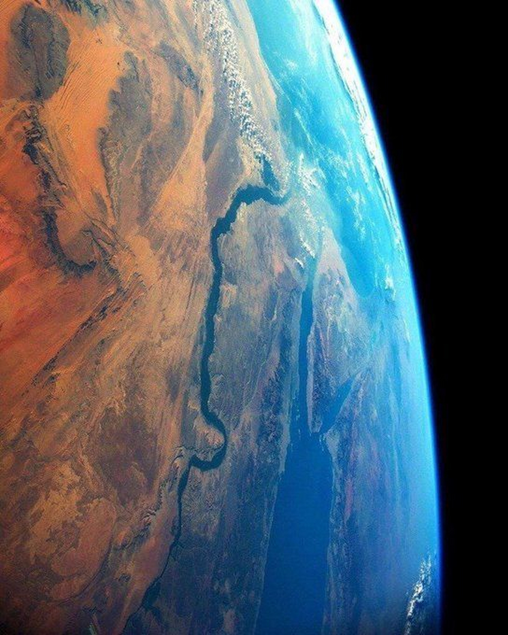 空间站所见尼罗河