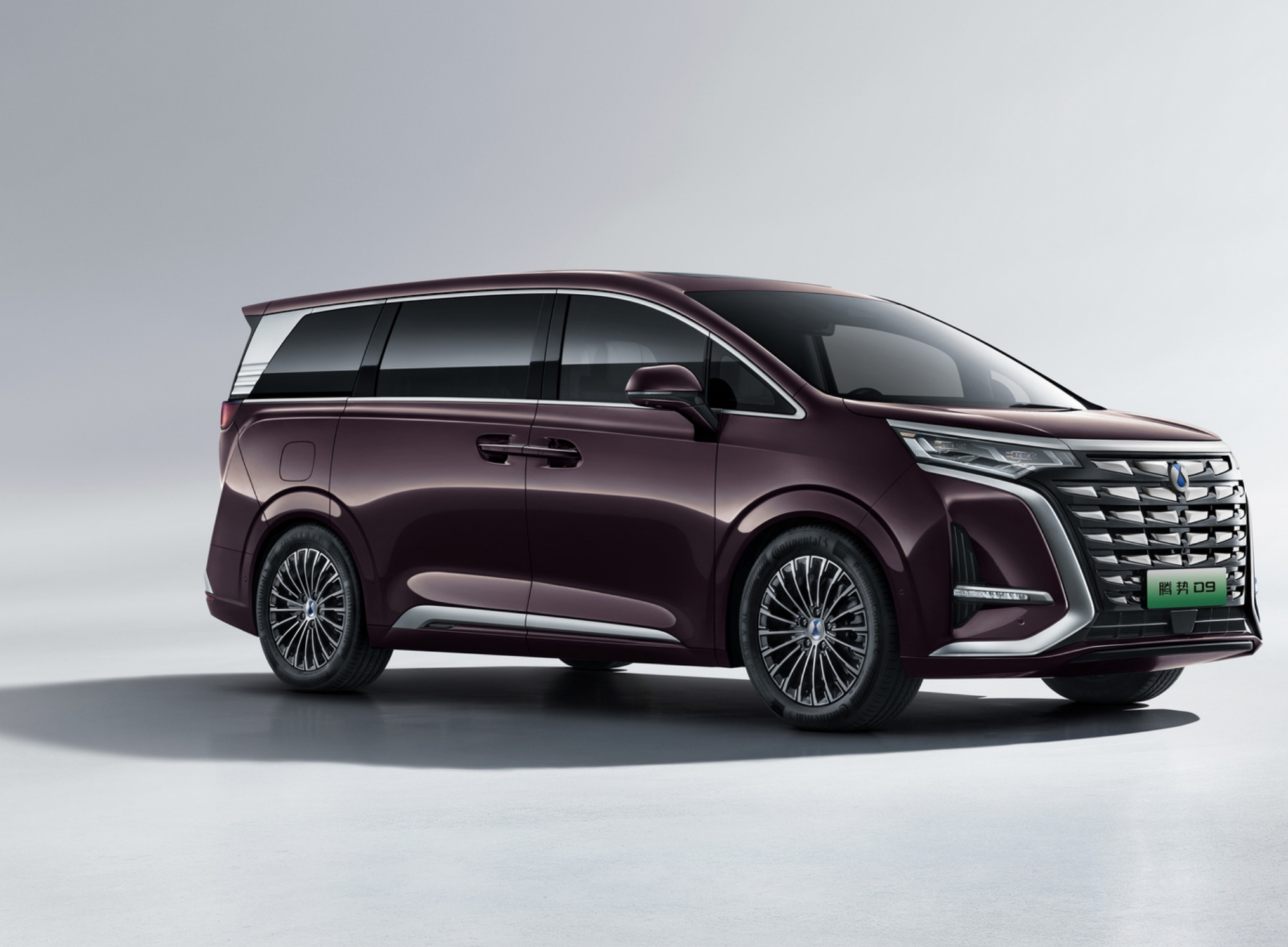 比亚迪终于要放大招了!王朝mpv曝光,这可是车迷们期待已久的盛事啊!