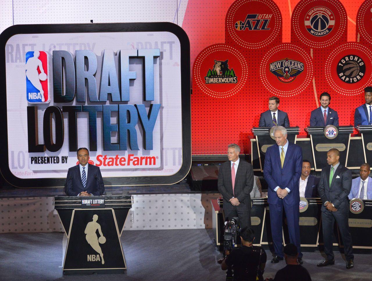 12人留火箭队,添新秀组13人阵容?15人阵容,仍存2空位可供引援