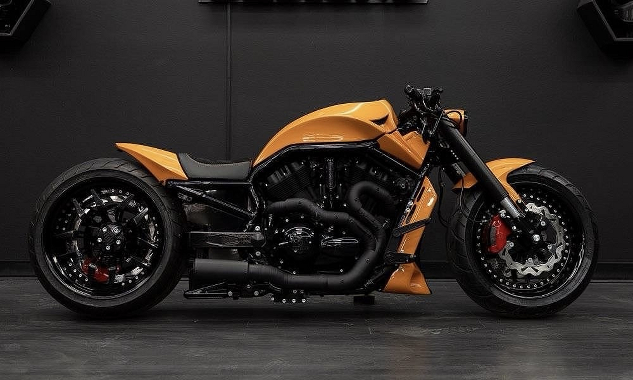 改装定制 | 胖橘mammoth 哈雷肌肉v-rod改装欣赏