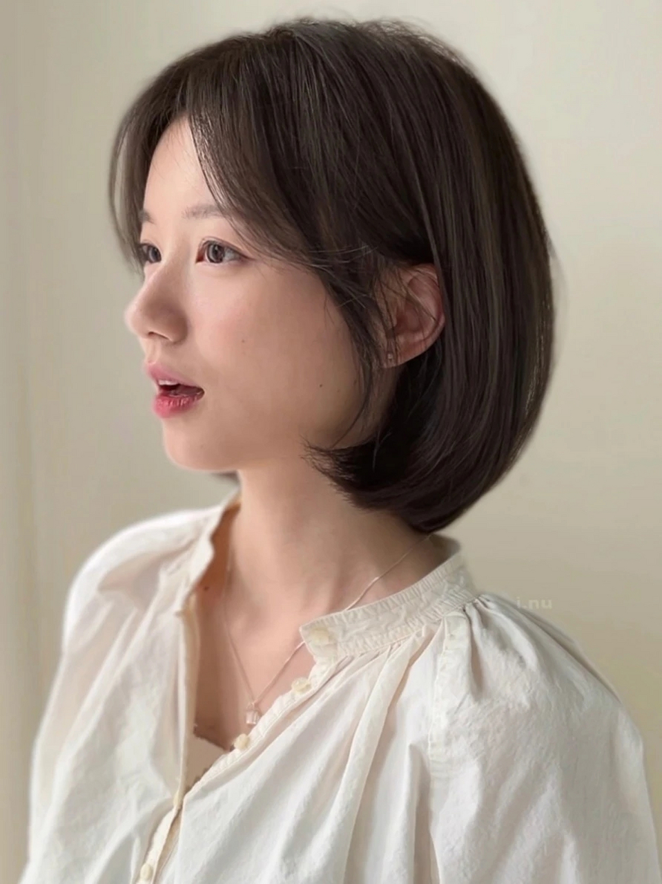 挂耳波波头是一款简约时尚的发型,好打理且具有质感.