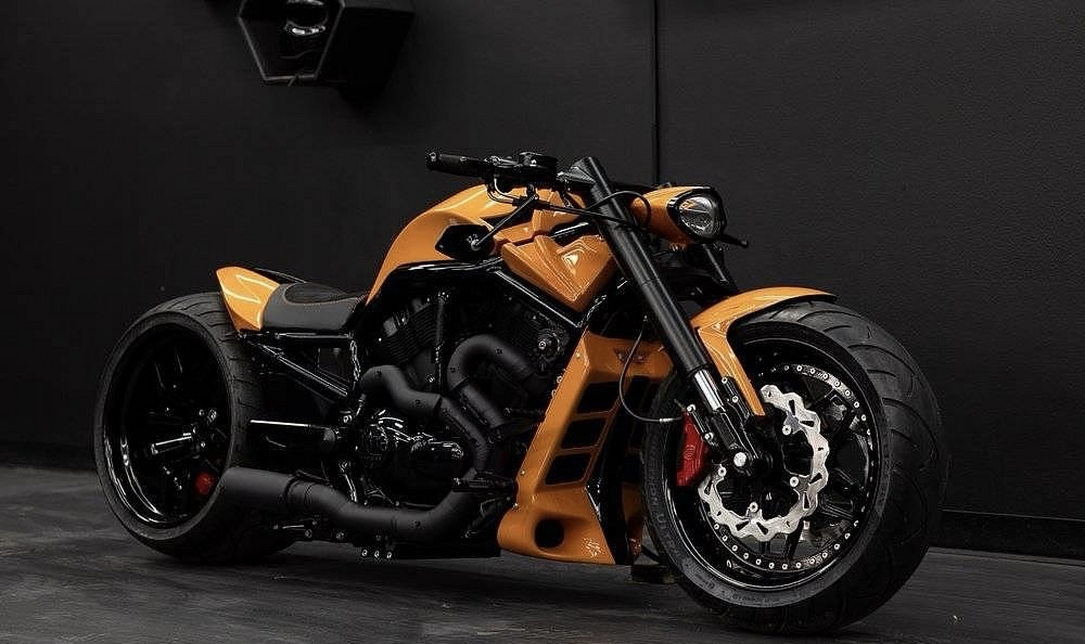 改装定制 | 胖橘mammoth 哈雷肌肉v-rod改装欣赏