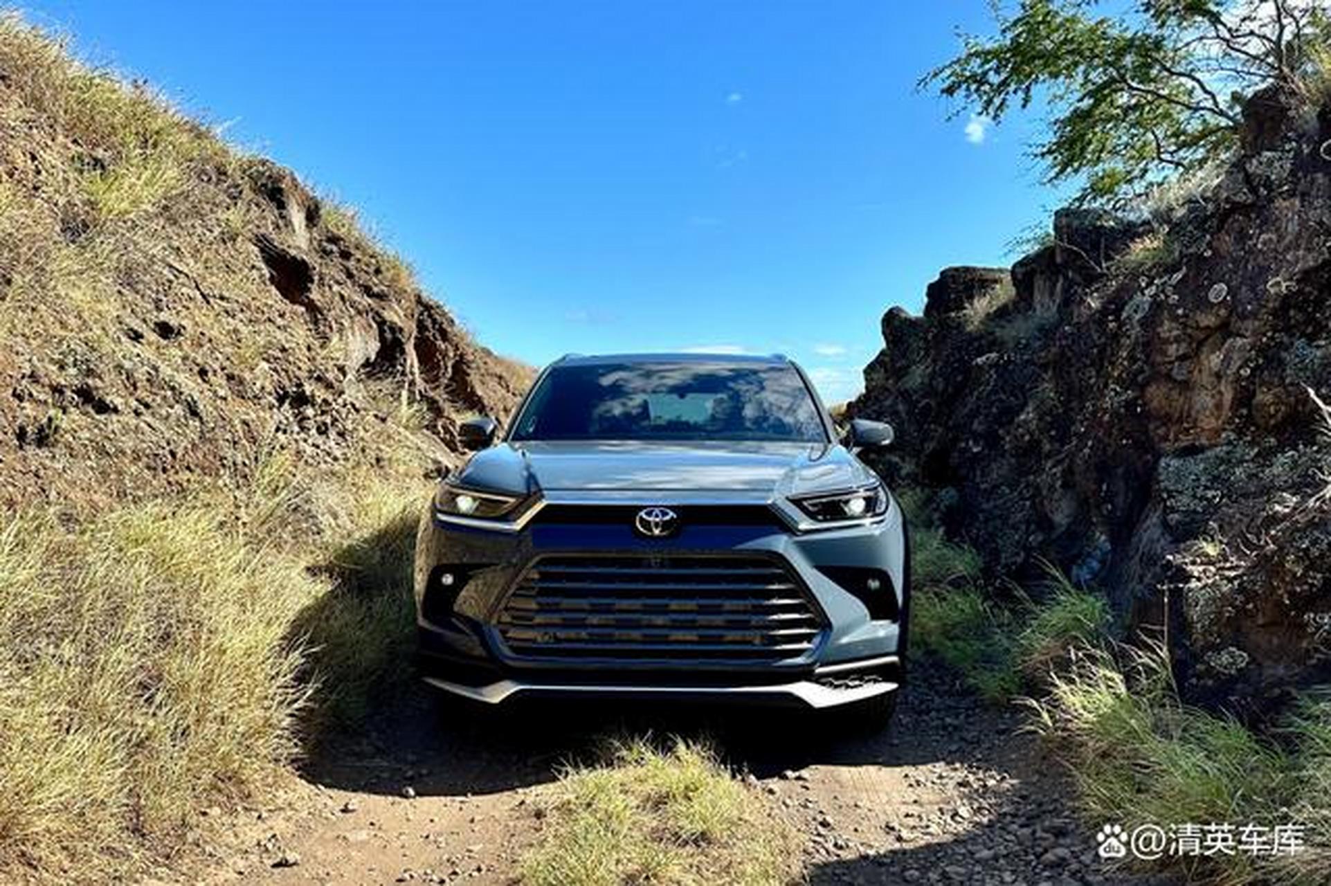 [原文:尺寸超越途昂 丰田七座中.