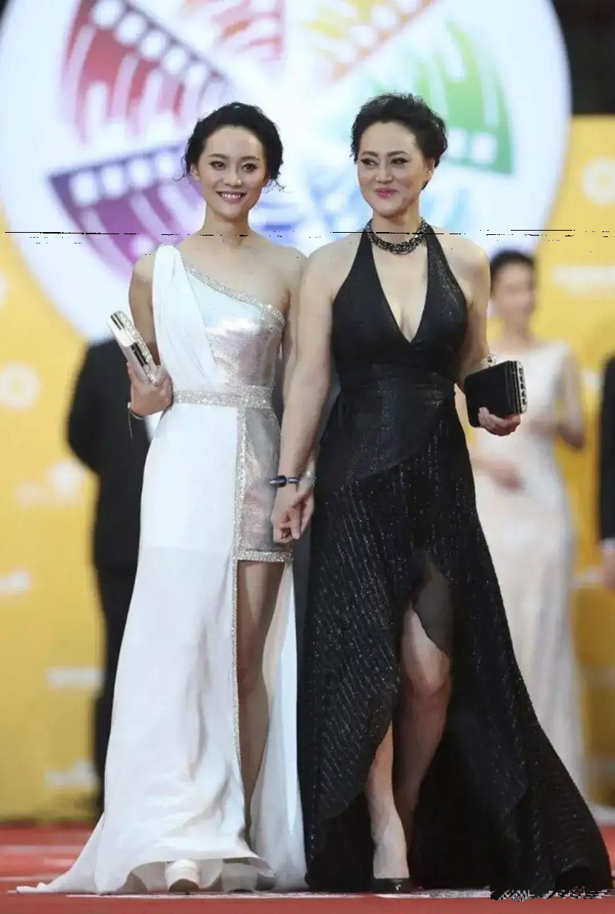 大宋佳和女儿同框