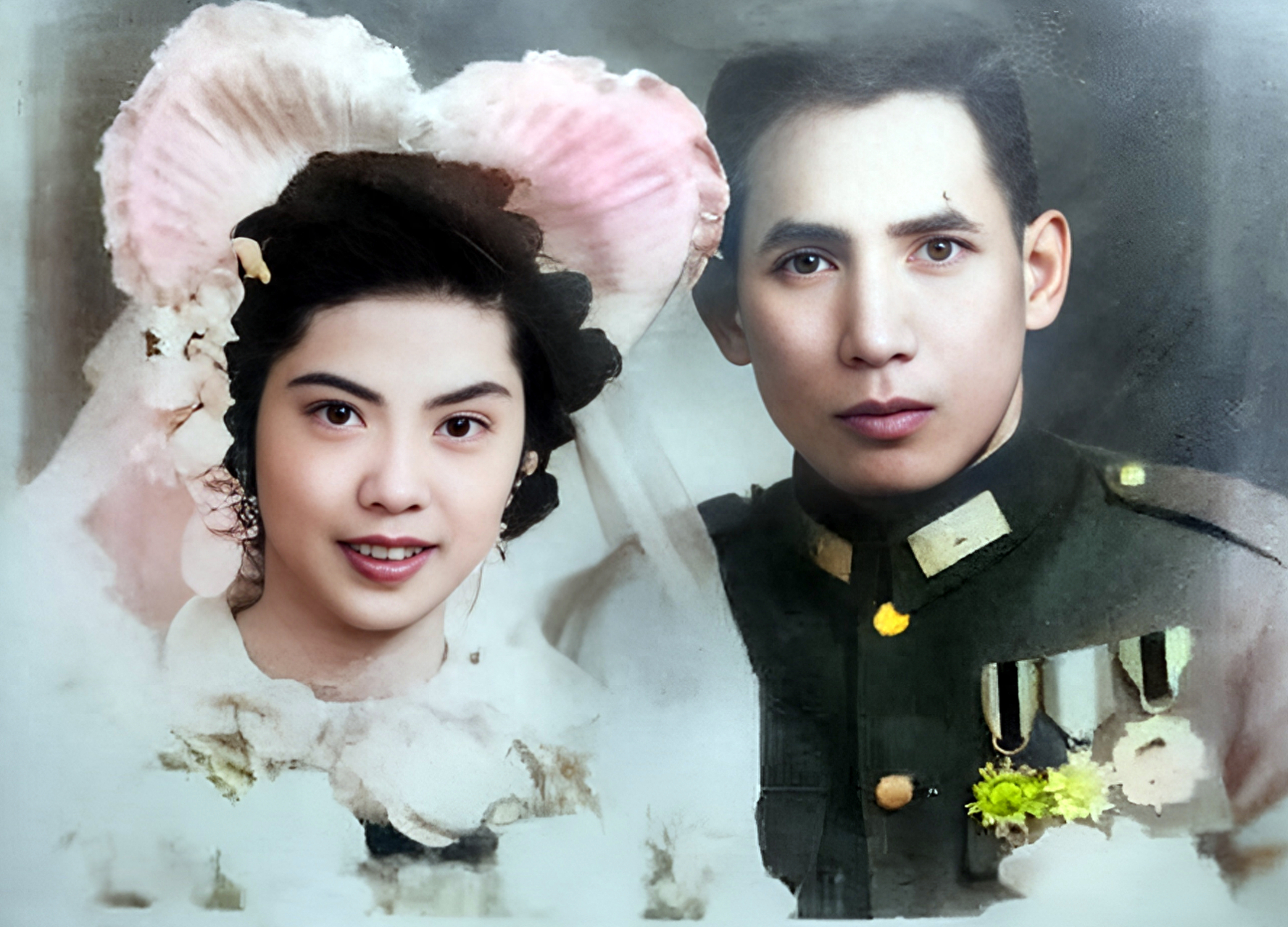 1929年,黄维和蔡若曙的结婚照,妻子等待27年投河自尽!