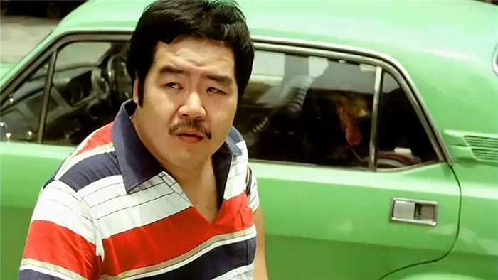 幽暗阴冷的绿光伴随着惨淡的浓雾,惨死的香港先生,肥仔,汉叔等人以