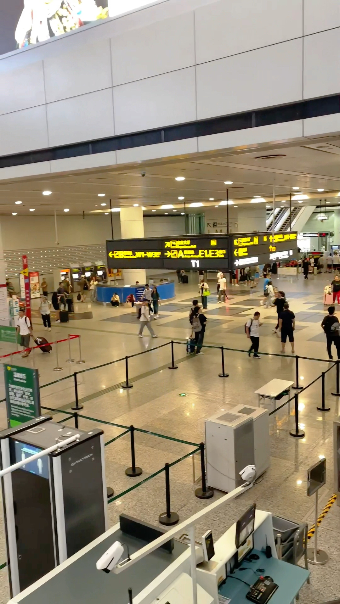 20240524 实拍广州白云国际机场大厅