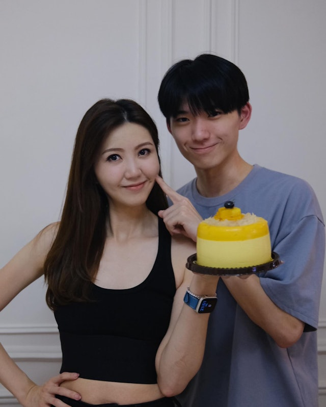 迎来了她32岁的生日庆典,她的生活充满了