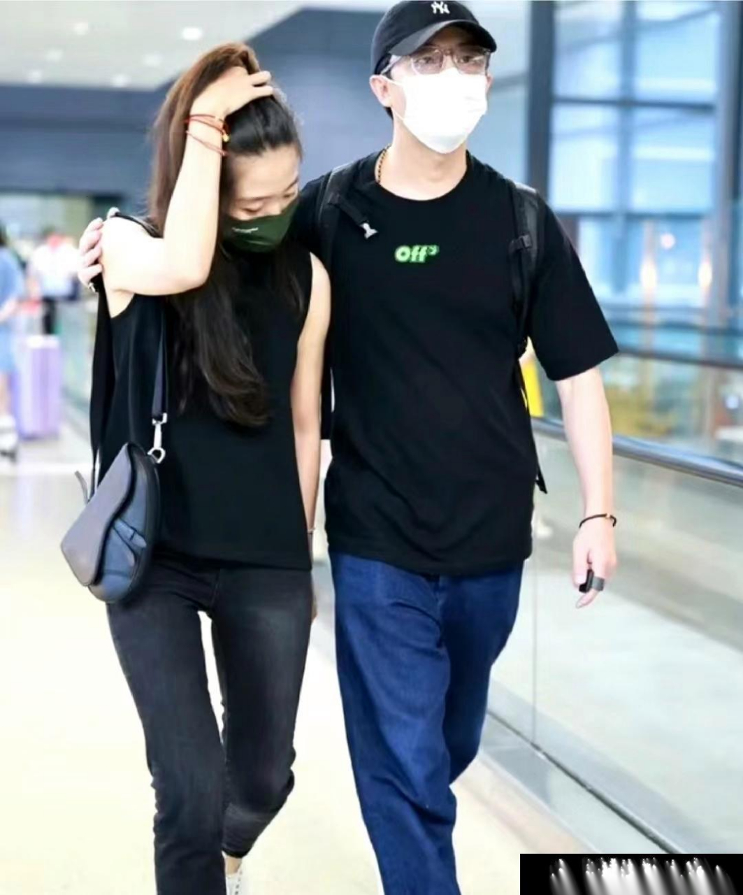 黄轩,男友界的楷模,对女友宠爱有加