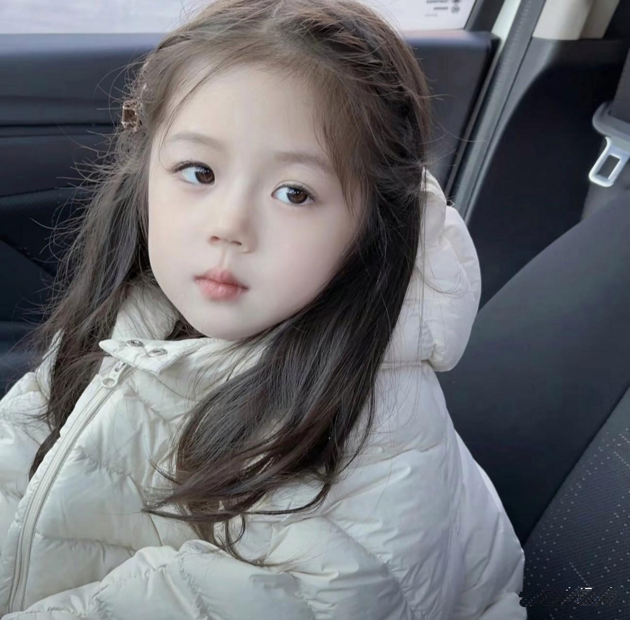 小女孩太好看了,我也想拥有一个.