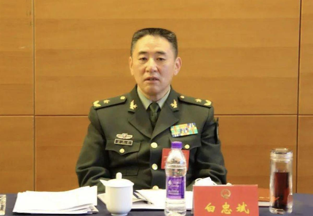 湖北日报客户端发布消息称,近日,中共中央批准:郦斌同志任湖北省委