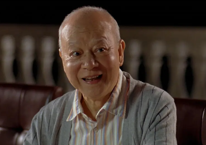 年近百岁仍健在的香港艺人,童年熟悉的明星都老了,有