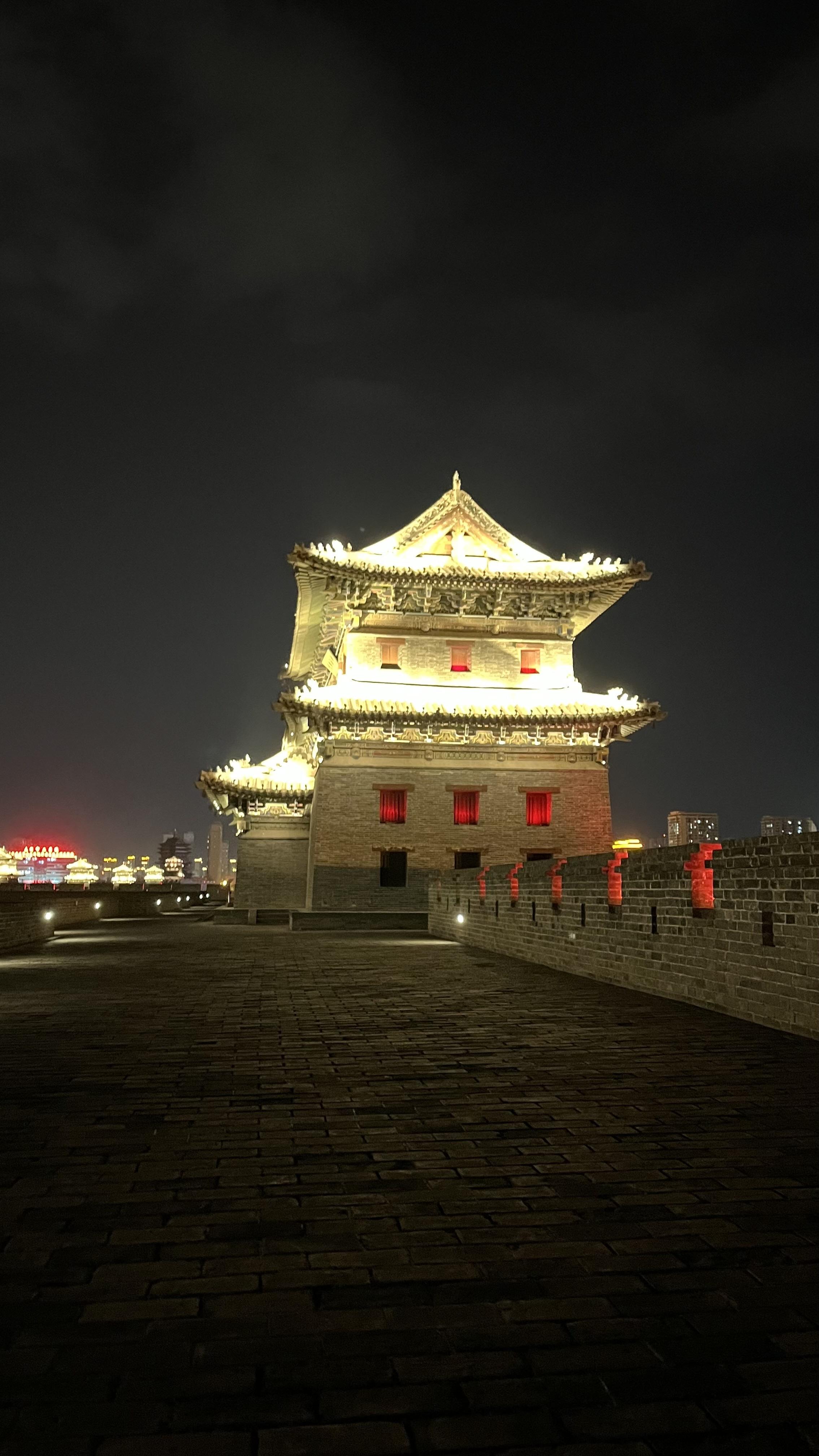 山西大同古城一日游:观华严寺,善化寺,登古城墙,品特色美食