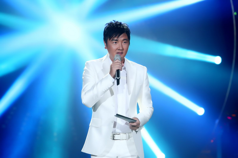 孙楠补位《歌手》,直播又成x因素?知情人:王力宏没谈拢