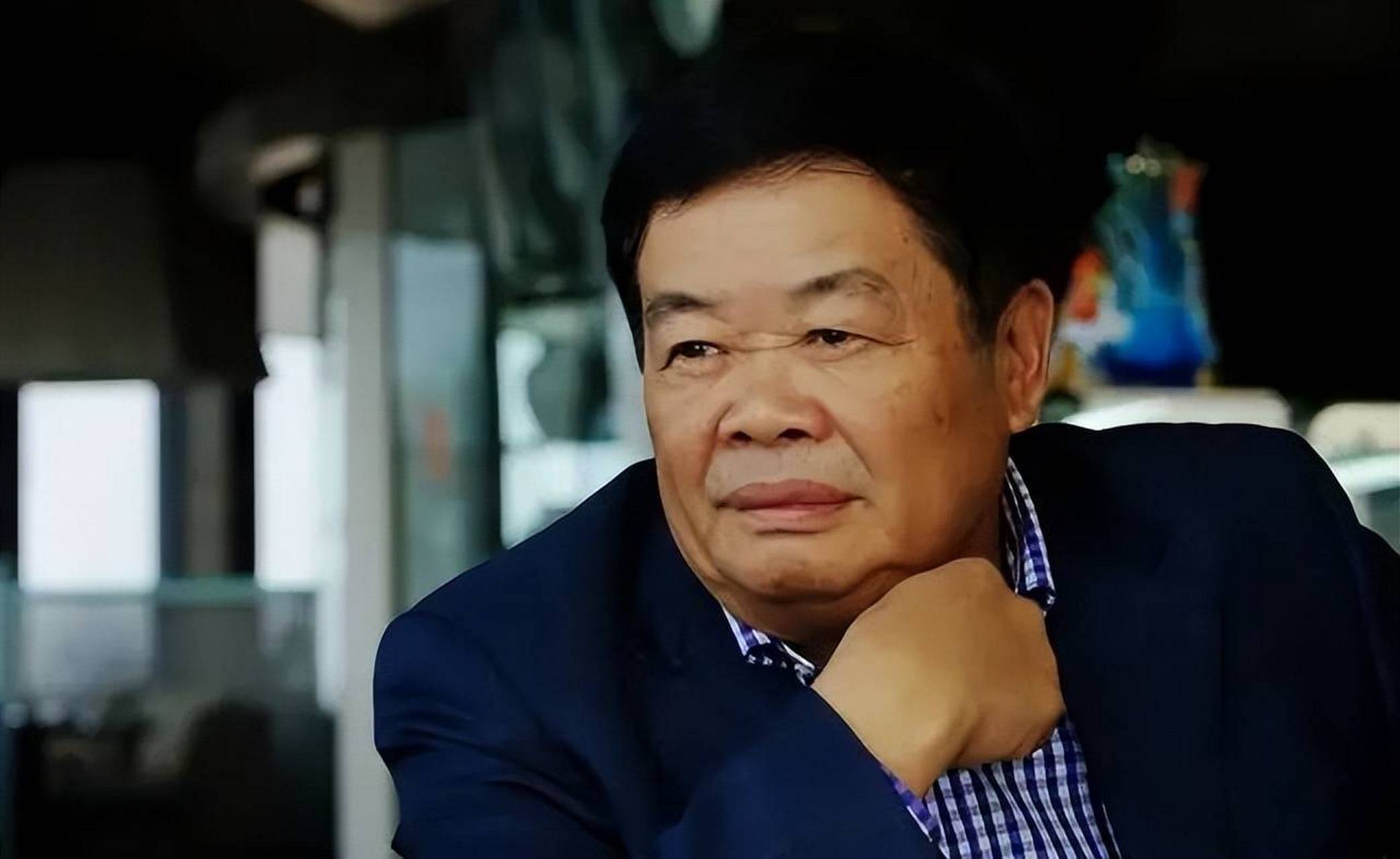 曹德旺在一次访谈中分享,他在中国赚取1000万后,需缴税680万元,最终到