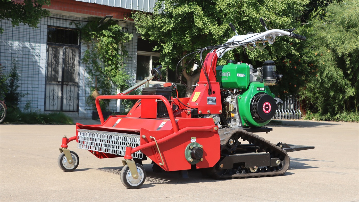 新款升级三角履带山地丘陵果园除草机割草机高清图片