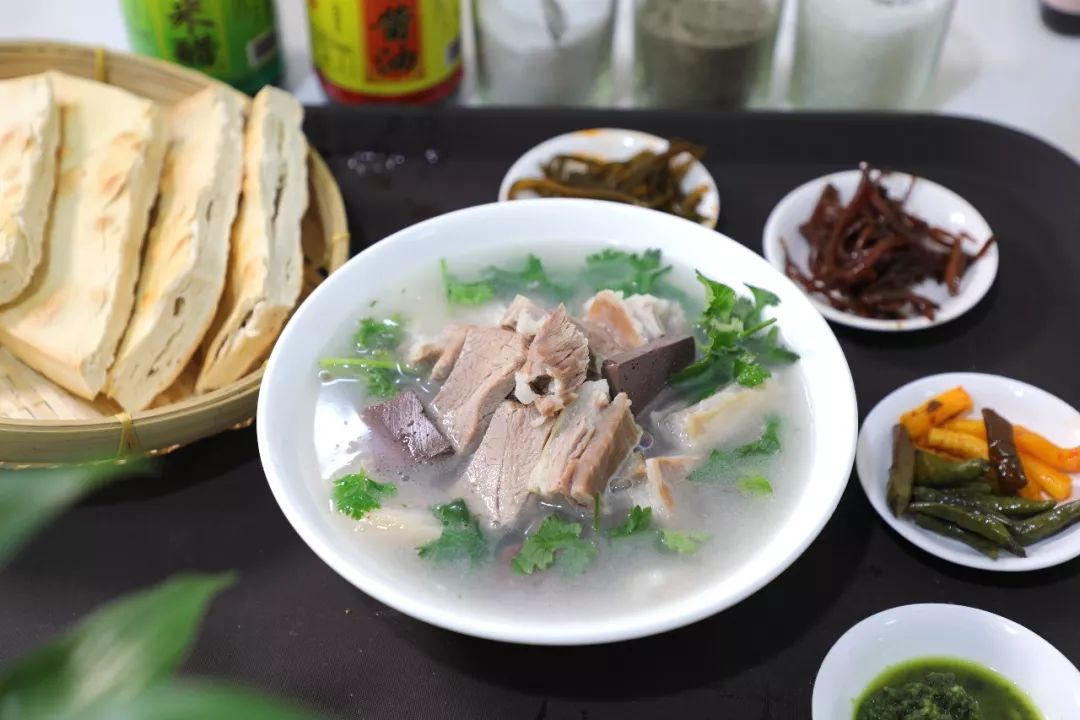 山东十大特色美食揭秘:开启味蕾盛宴的绝佳选择