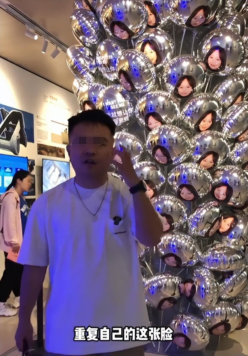 这件毕业作品被全网嘲讽没多久,一位网络昵称为"乔姐"的女孩站了出来