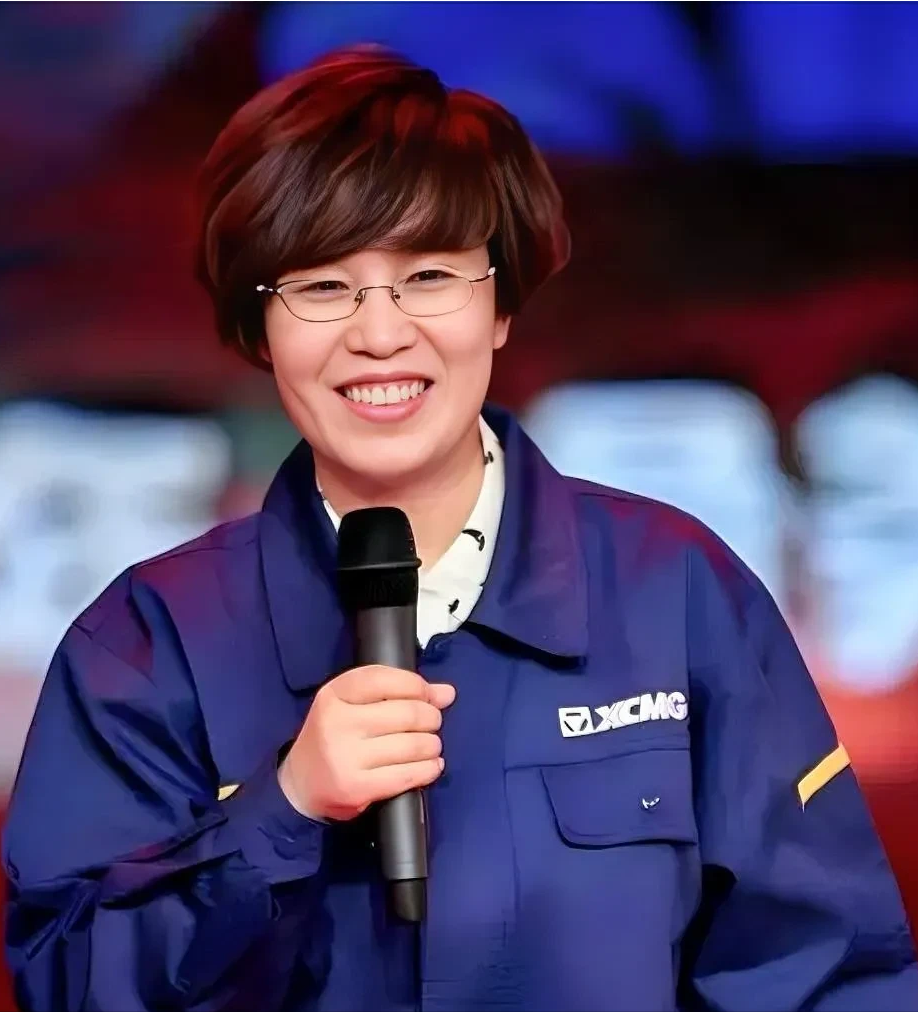 "德国人傲慢地嘲讽中国女孩,谁知23年后,这个女孩