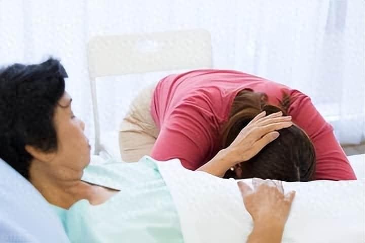 59岁岳母倾诉:帮女儿带外孙7年,才知道女婿和女儿谁更靠不住