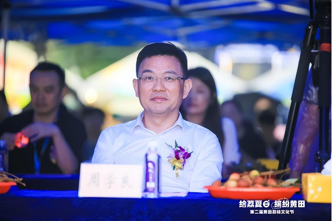 文体部,文联,航城街道办的支持,宝安区常委周学良,及文体局,文联各位