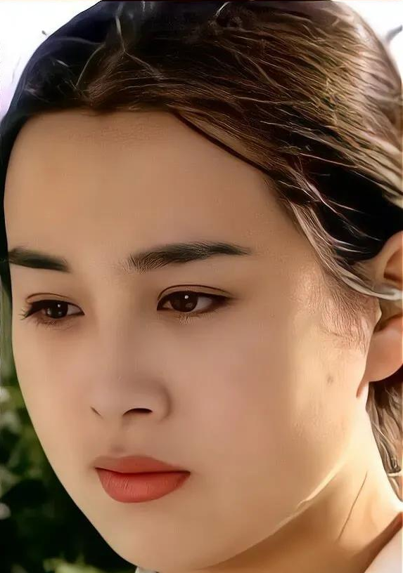 赵明明读大学期间,就曾出演过电视剧.