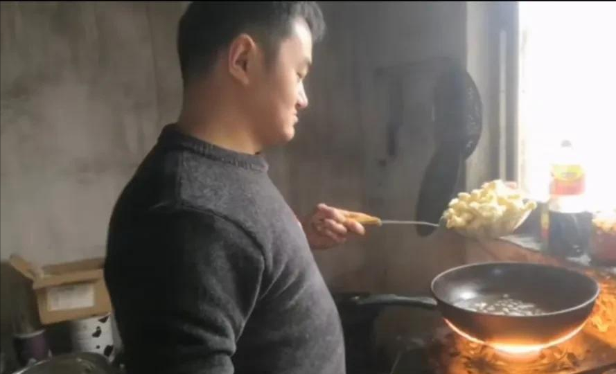 中国农村穷小伙